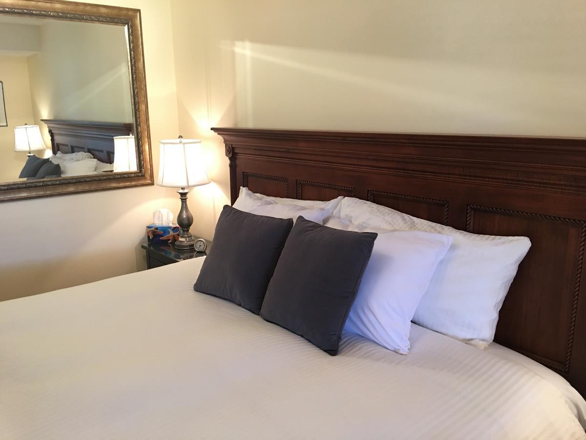All Seasons Bed & Breakfast Kelowna Extérieur photo
